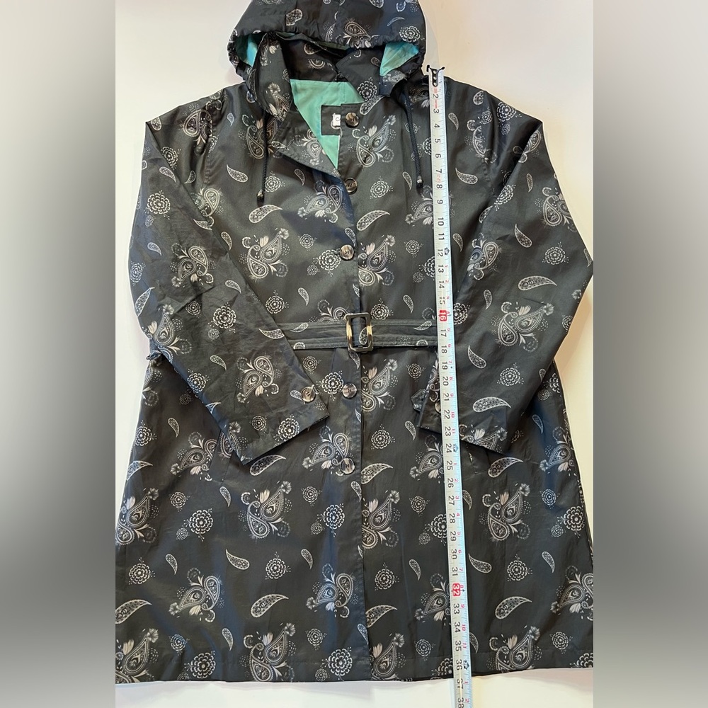 Capelli of New York Black Paisley Rain Coat Belt Hood Large - Picture 6 of 12